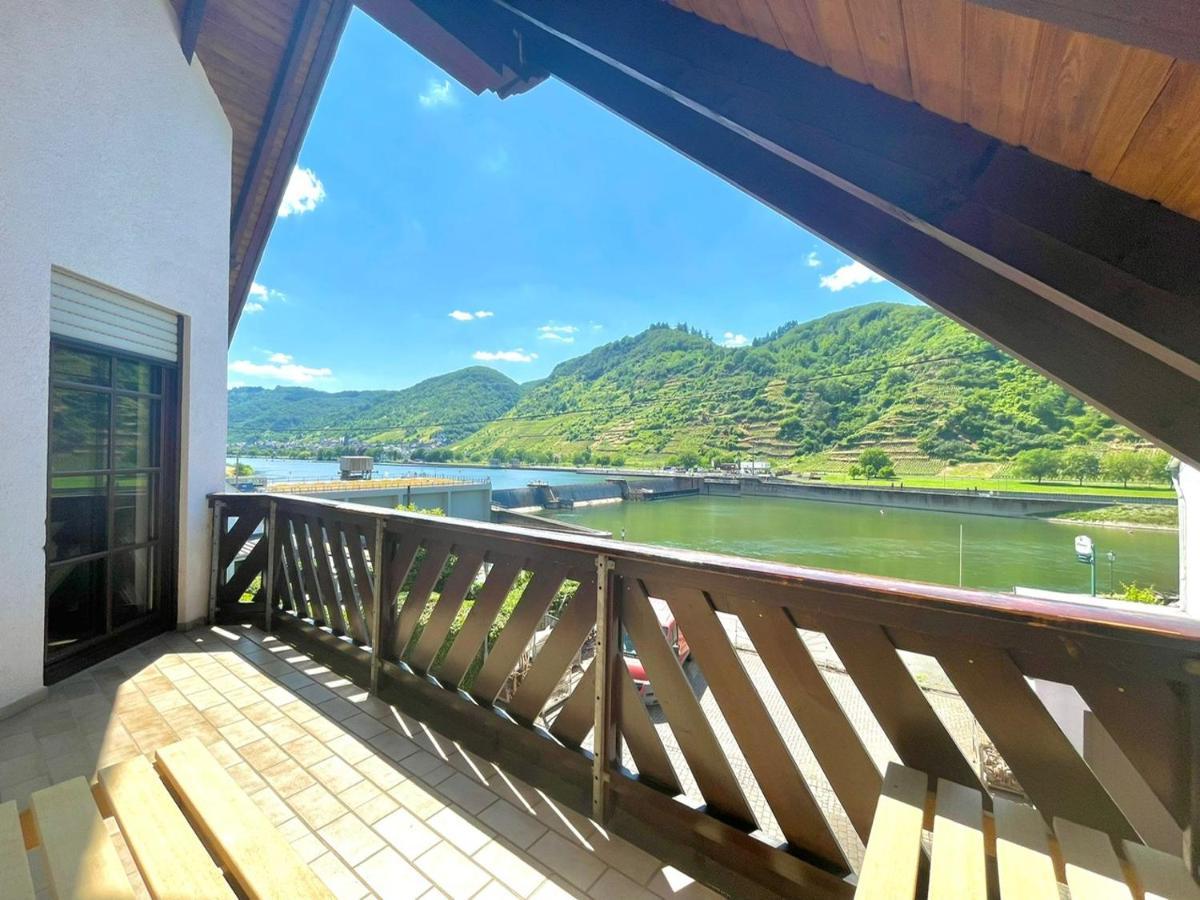 Stilvolle Wellness-Ferienwohnung In Neef Whirlpool, Sauna, Grill, Fitness, Billard & Moselblick Exterior foto